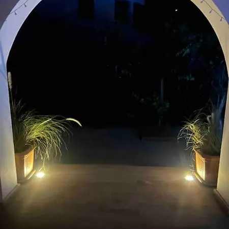 4 Bedroom With Pool For Families To Relax *