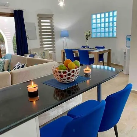 4 Bedroom With Pool For Families To Relax Βίλα