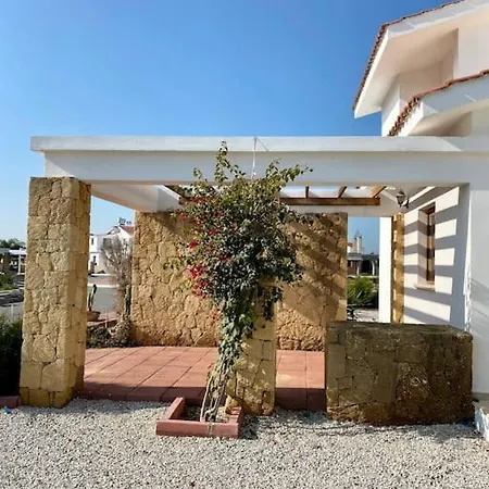 4 Bedroom With Pool For Families To Relax Βίλα Perivolia tou Trikomou