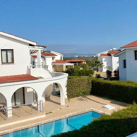 4 Bedroom With Pool For Families To Relax *
