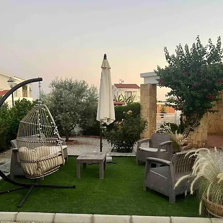 4 Bedroom With Pool For Families To Relax Perivolia tou Trikomou